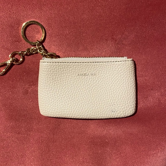 Authentic Angela Roi cream ‘cloud’ pouch change card purse - Picture 6 of 8